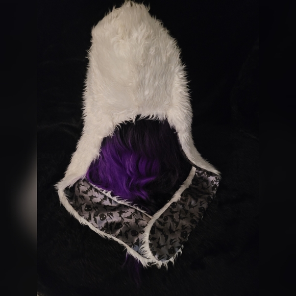 The Nightmare Before Christmas Hat w/attached Mittens
